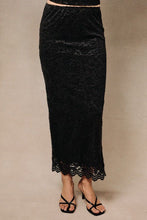 Load image into Gallery viewer, She’s Got Elegance Black Lace  Set
