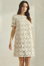 Load image into Gallery viewer, Go Your Own Way Shift Dress
