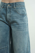 Load image into Gallery viewer, Roundabout Bermuda Shorts

