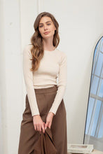 Load image into Gallery viewer, Elevated Essentials Ribbed Pullover in Champagne
