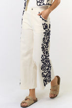 Load image into Gallery viewer, Horizon Escape Embroidered Set
