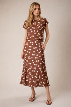 Load image into Gallery viewer, Dotted Afair Brown Silk Set Pre-Order 19/03
