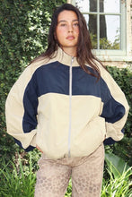 Load image into Gallery viewer, Trailblazer Reversible Windbreaker
