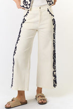 Load image into Gallery viewer, Horizon Escape Embroidered Set
