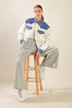Load image into Gallery viewer, Owning The Room Contrast Shirt
