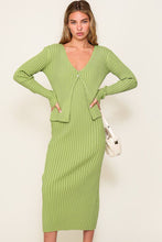 Load image into Gallery viewer, She’s an It Girl Lime Combo Dress
