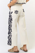 Load image into Gallery viewer, Horizon Escape Embroidered Set
