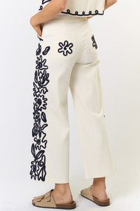 Horizon Escape Embroidered Set