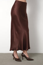 Load image into Gallery viewer, Well Considered Brown Silky Set
