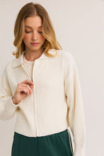 Load image into Gallery viewer, Morning Breeze Zip Up Cardi
