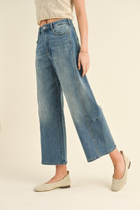 Mara Horseshoe Jean