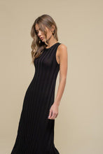 Load image into Gallery viewer, True Classic Knit Dress in Black
