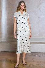 Load image into Gallery viewer, Refined Muse Silk Set
