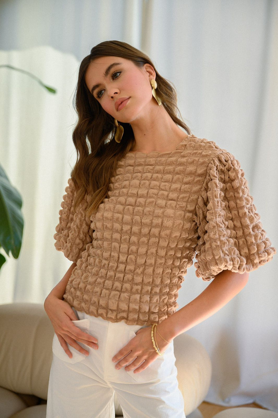 Andiamo Textured Top in Tan