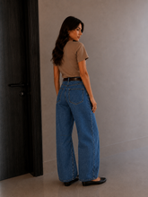 Load image into Gallery viewer, Selina Barrel Leg Jeans
