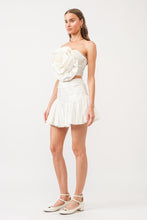 Load image into Gallery viewer, Hailey Cote Cream Skirt
