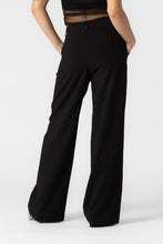 Load image into Gallery viewer, Effortlesss Trousers in Black
