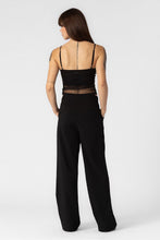 Load image into Gallery viewer, Effortlesss Trousers in Black
