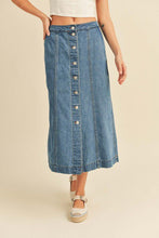 Load image into Gallery viewer, Casual Stroll Denim Skirt
