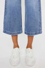 Load image into Gallery viewer, High Rise Wide Leg Cropped Jeans
