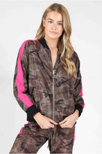 Load image into Gallery viewer, Nylon Camo Jacket
