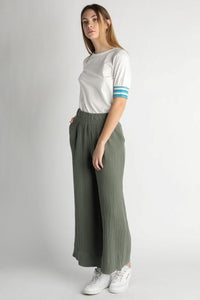 Olive Culotte Textured Pants