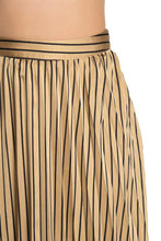 Load image into Gallery viewer, Champagne Pleated Skirt
