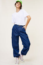 Load image into Gallery viewer, The Cargo Pocket Jeans
